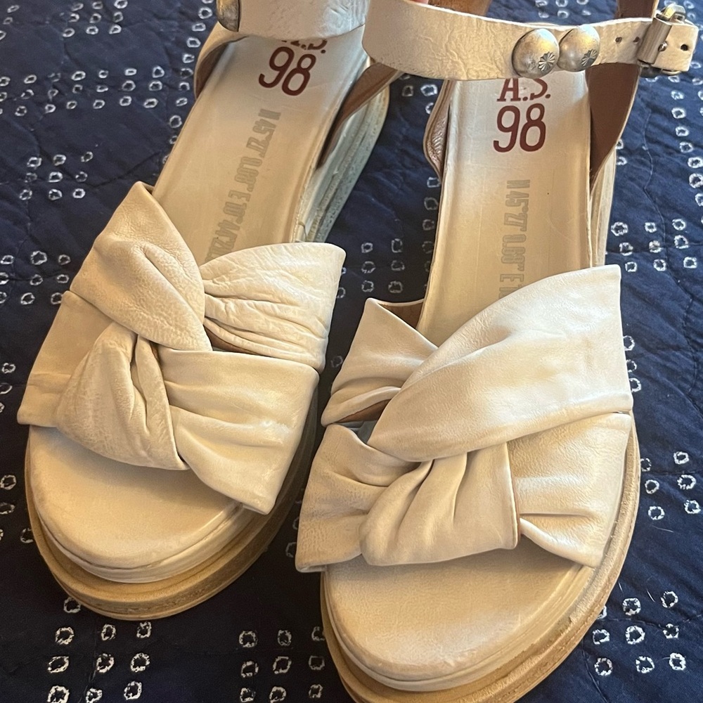 NEW A.S.98 Women's Sandals in the color bone, super soft leather.